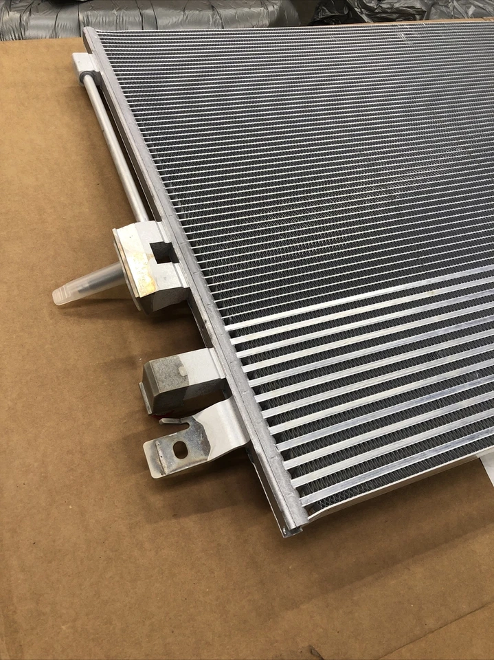 ⭐️Condensador de CA para Chevrolet Colorado 2015-18 / GMC Canyon 2015-18 GM84019527 Foto 3 de 4