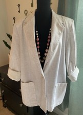 Sag Harbor Relaxed Fit lightweight blazer in a natural linen blend fabric, Sz 14