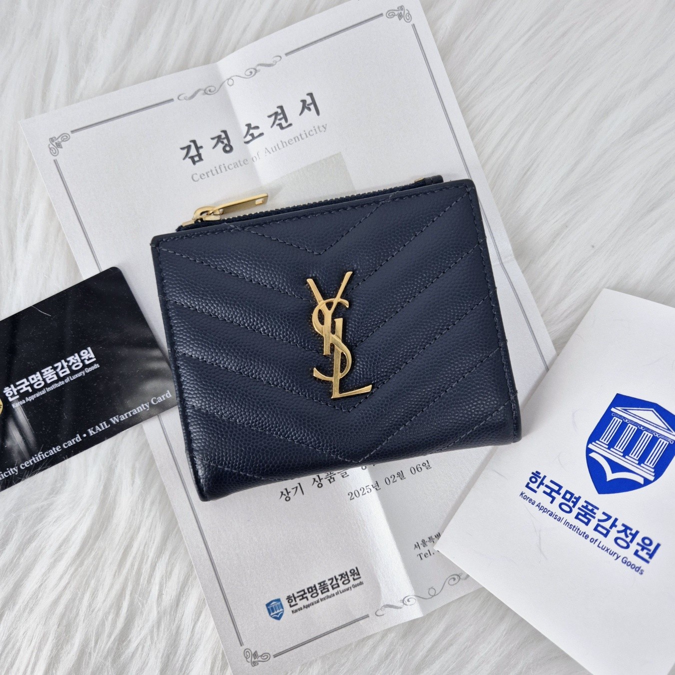 Portafoglio Saint Laurent Monogram colore Navy 517045 125877783