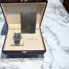 Audemars Piguet Royal Oak Men's Black Watch - 15400ST