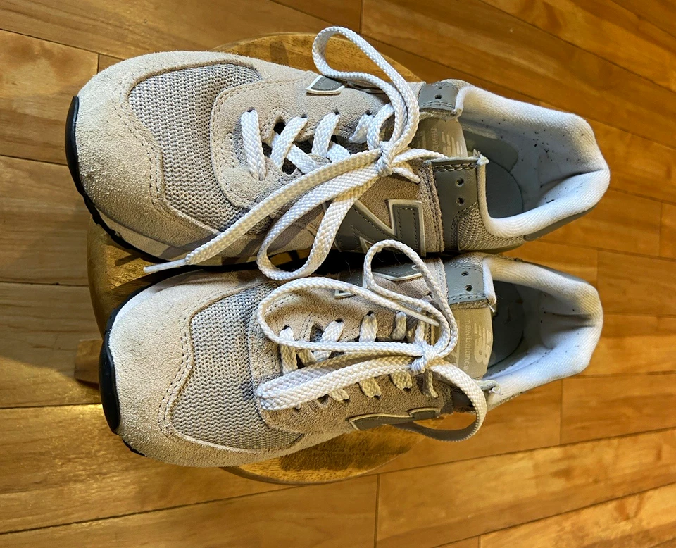 New Balance 574, photo 1 of 5