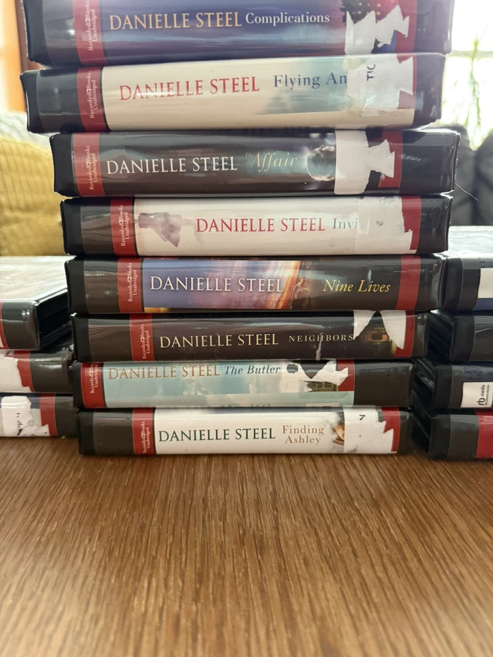 Danielle Steel bulk collection of 15 Audiobooks from 2019-2022 Great condition - Image 3 of 4