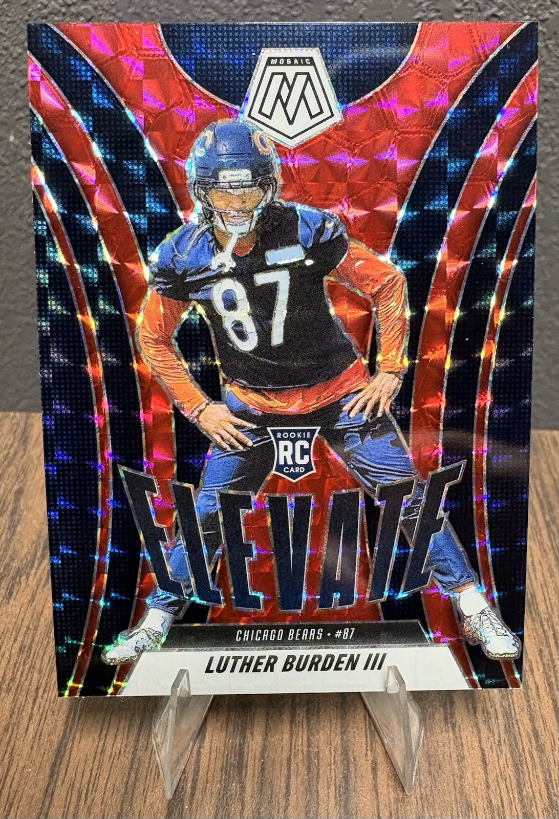 2025 Panini Mosaic NFL Luther Burden III Mosaic Red Elevate Rookie #7 Bears (RC)