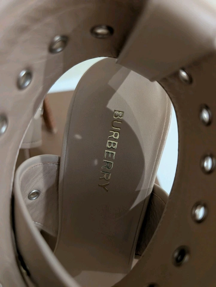 Sandalias de aguja BURBERRY Trench piel de cordero hebilla cuero cervatillo suave talla 36 Foto 3 de 4
