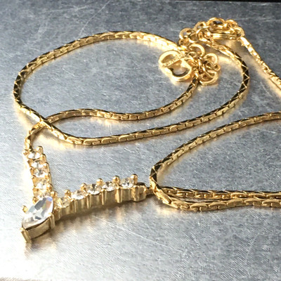 VTG CHRISTIAN DIOR Crystal V NECKLACE Gold Plated 16'' + 2''