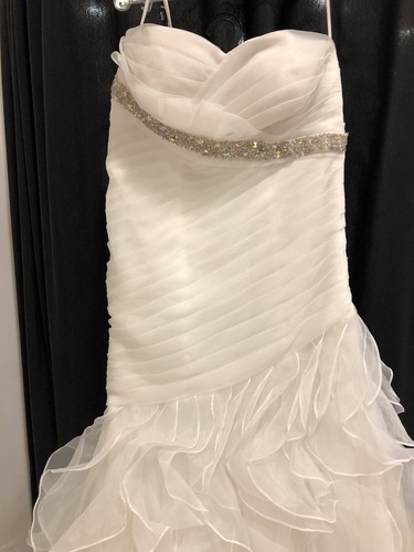 Vestido de novia X& M Talla 44 Precio Tienda 495€ Liquidación Cierre - Imagen 2 de 3