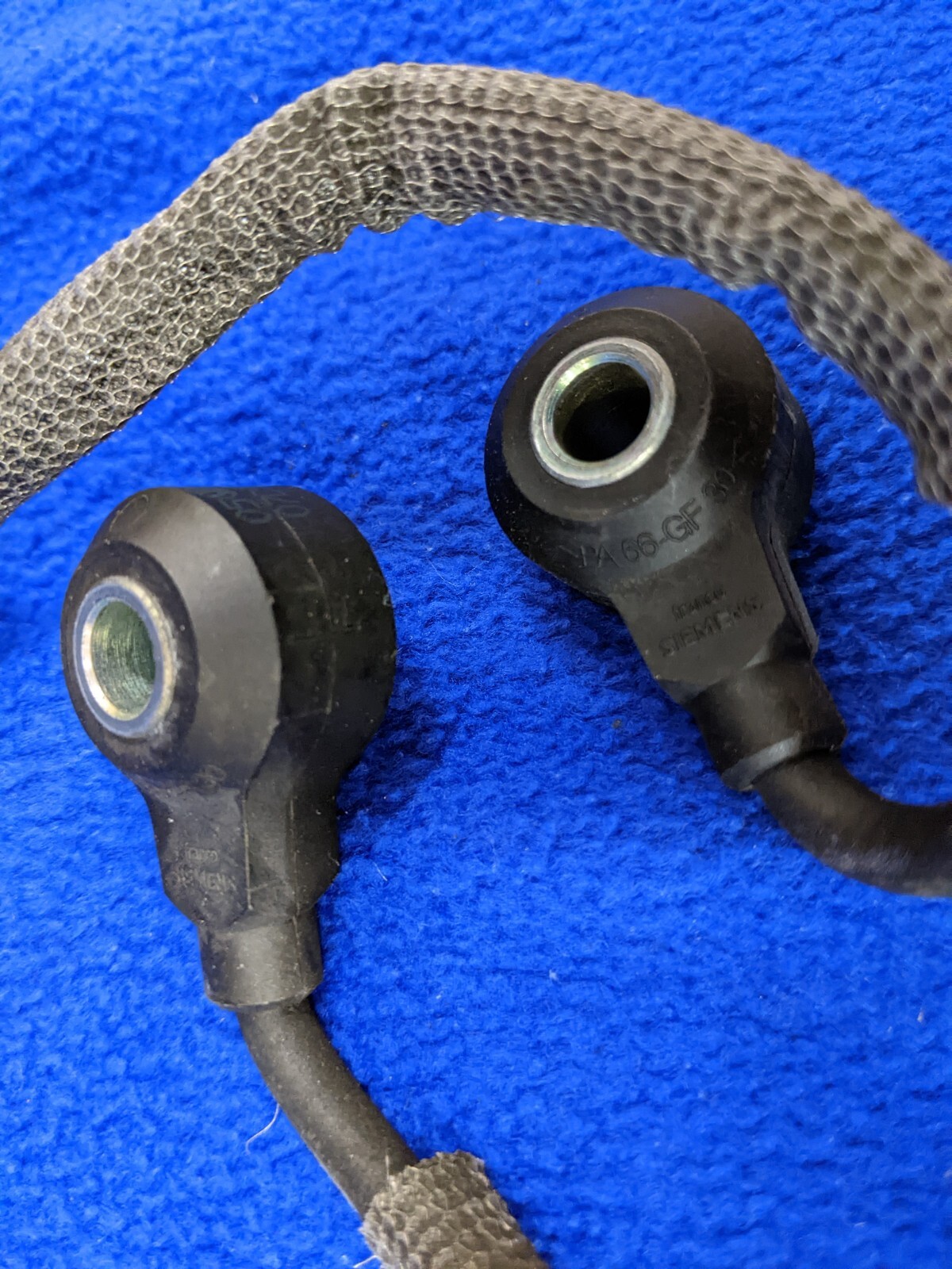 oem top of engine knock sensors Bentley CONTINENTAL FLYING SPUR GT w12