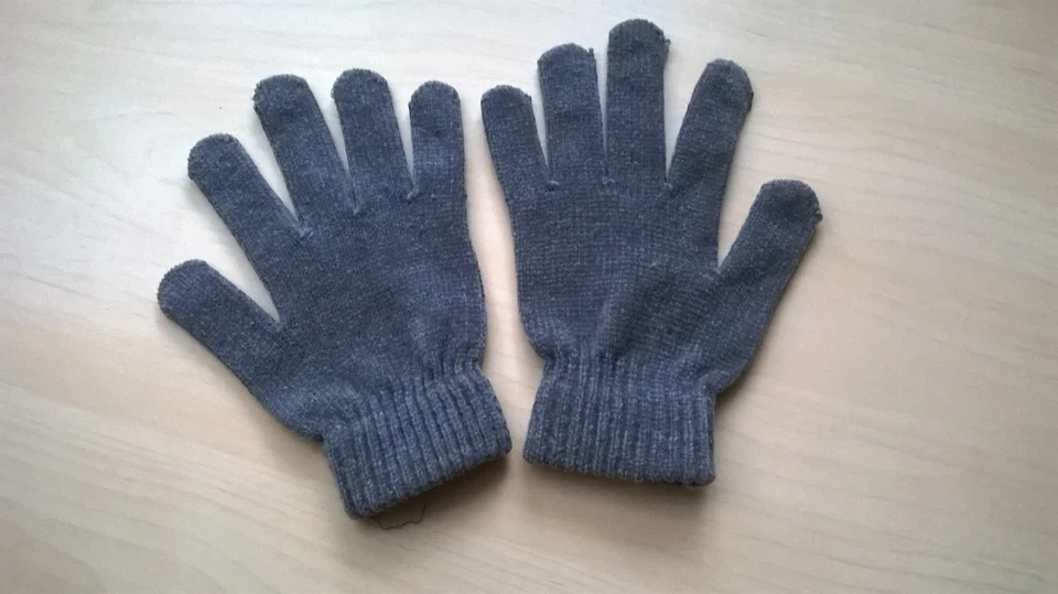 Strick-Fingerhandschuhe - Chenille - mittelgrau für Damen Gr. S - Ungetragen! - Bild 1 von 1