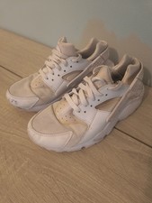 Size 5.5  youth GS - Nike Huarache Run Low