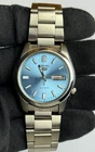 Vintage Seiko 5 Mens watch 7009 automatic Japan Day/date with sky blue diial
