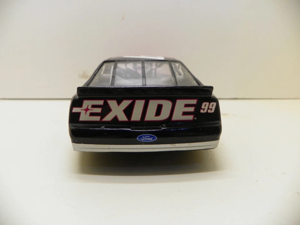 ERTL 1:18 NASCAR # 99 Jeff Burton 1997 Ford Thunderbird Foto 4 de 4