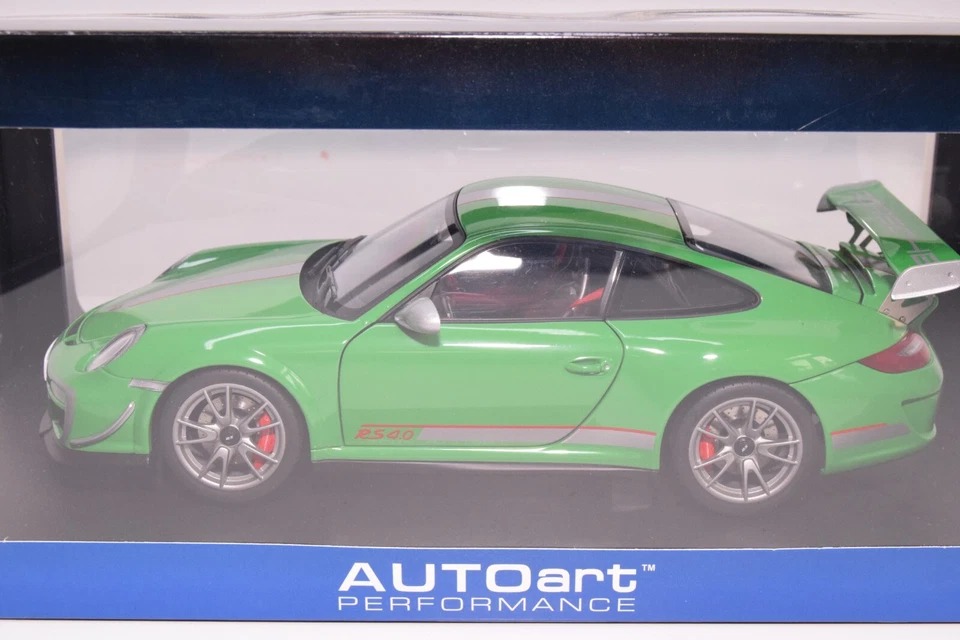 B61 1:18 AUTOART AUTO ART 78149 PORSCHE 911 997 GT3 GT 3 RS 4.0 GREEN MIB - Photo 2/4