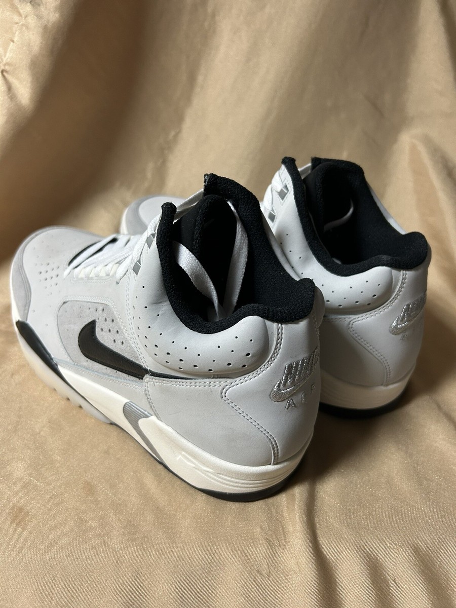 NIKE Air Flight Lite Mid photon dust / black size 10