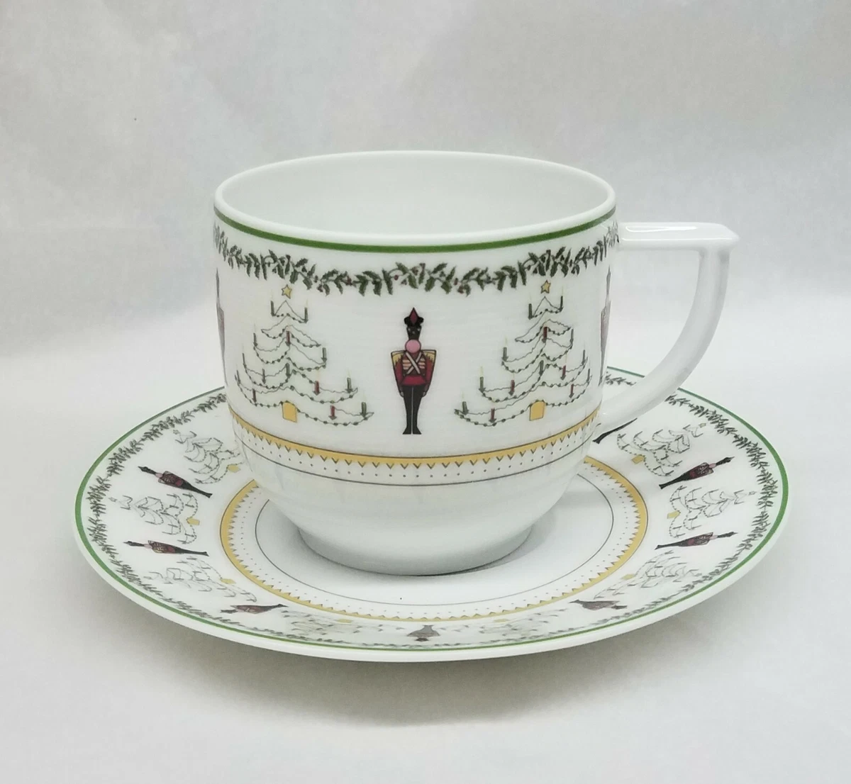 Bernardaud grenadiers top