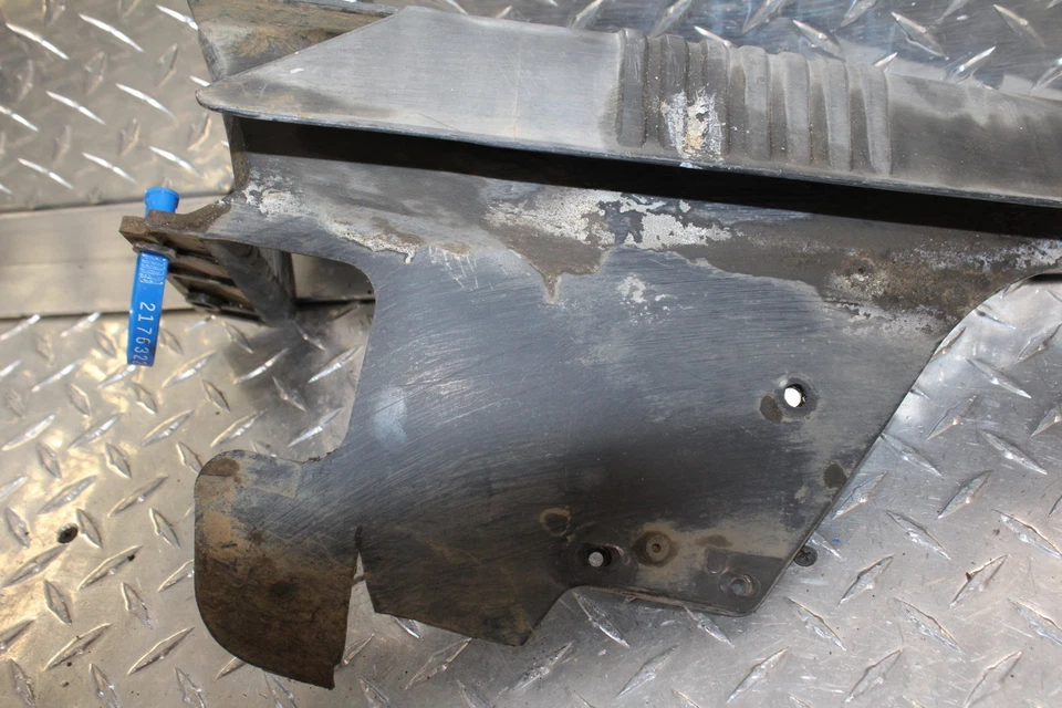 Kawasaki Kl600 Kl 600 1985 transmisión trasera cadena protector cubierta escudo Foto 3 de 4