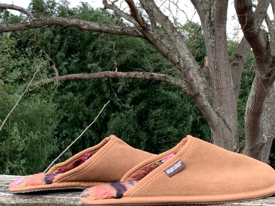 MUKLUKS Cow Hide Suede Slippers Loafers Flannel Lined Womens Shoes Sz 12 👣b14 - Image 2 of 4