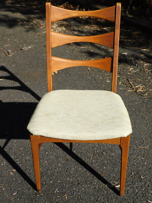 1 MCM Lane Rhythm Walnut Dining Chair ''OR'' American of Martinsville UNSURE 37.5''