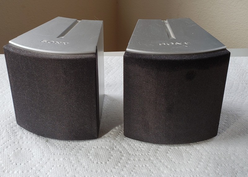 Sony SS-TS300 Speakers (2)