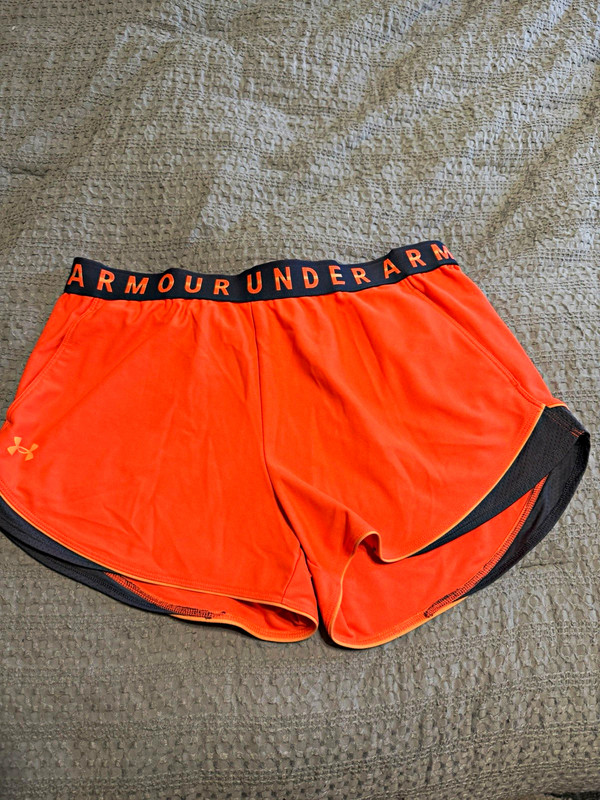 Under Armour Girls Athletic Running Shorts LG/G Orange Black Elastic Waist