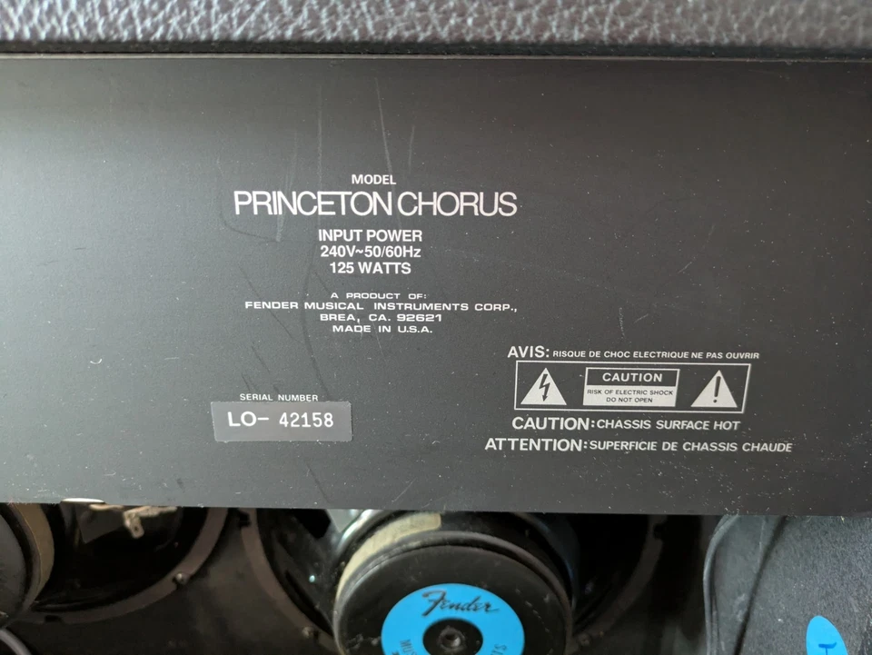 fender princeton chorus 125w amp, red knobs sound is clear and loud - Image 3 of 4