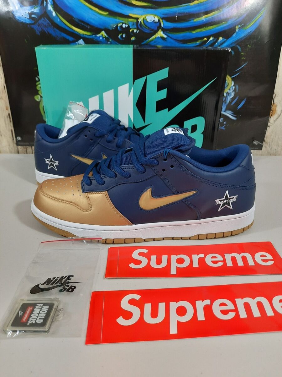 Nike SB Dunk Low OG QS X Supreme 