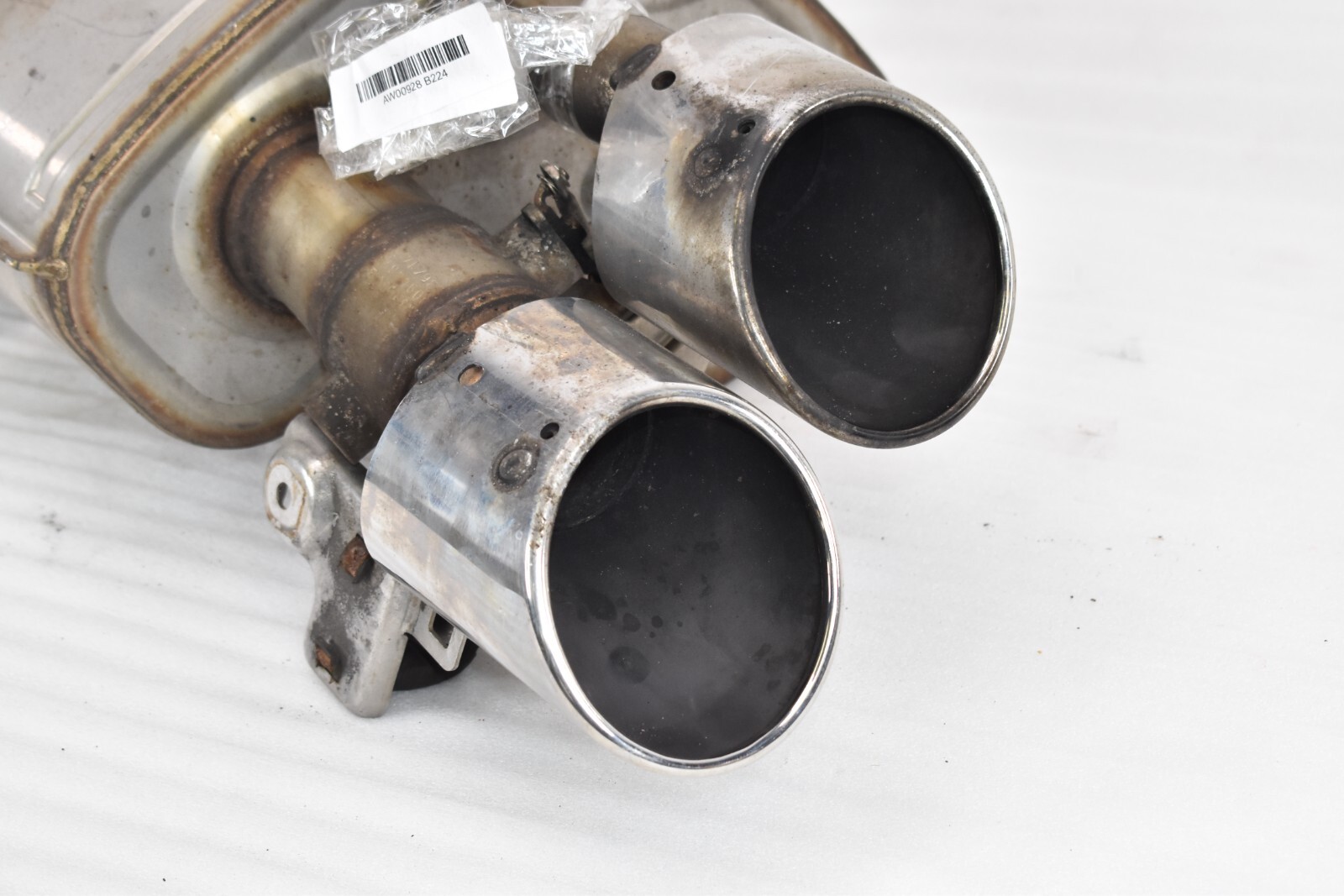 2014-2019 MASERATI GHIBLI S 3.0L LEFT EXHAUST MUFFLER BAFFLE TIPS SILENCER OEM