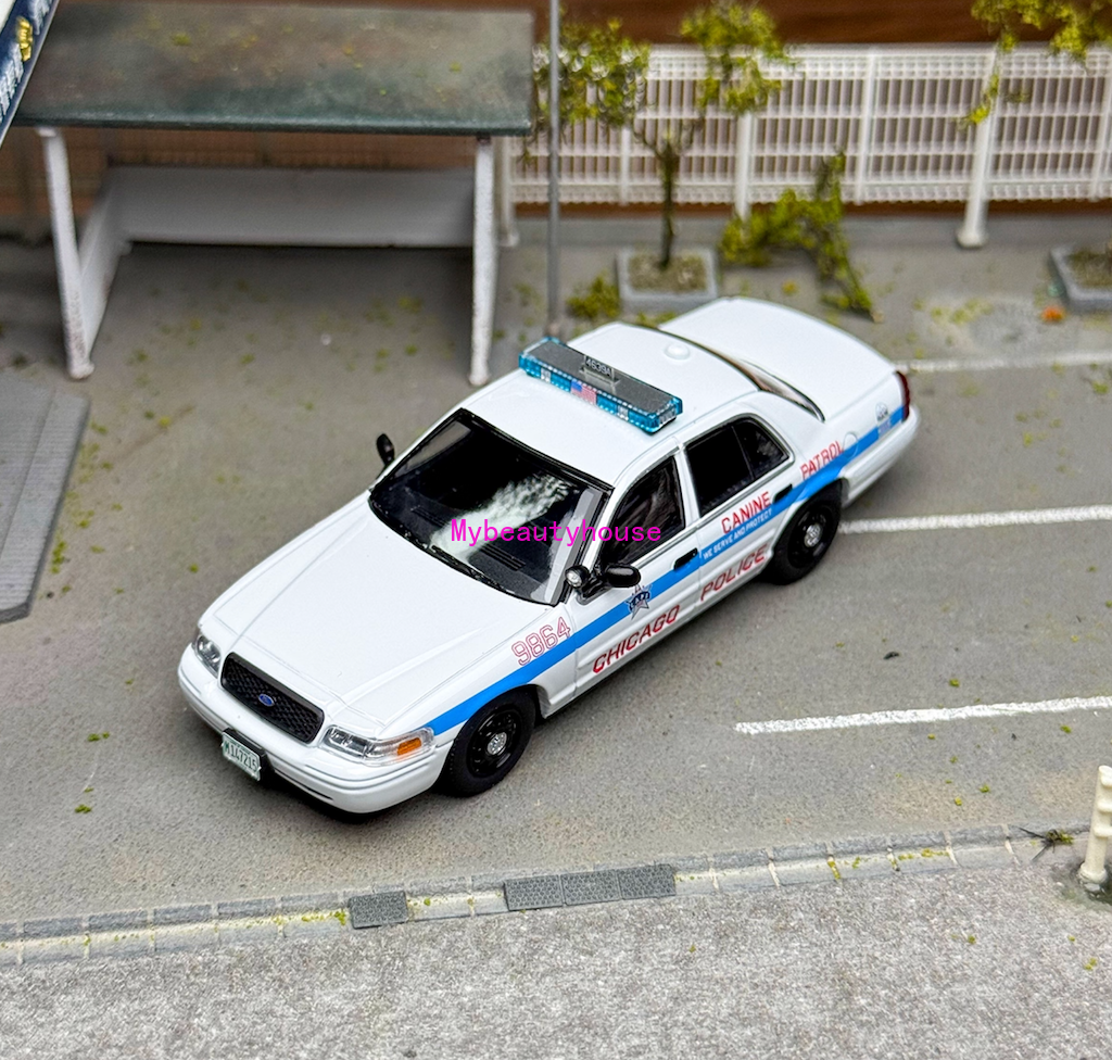 Rollin 1:64 Chicago Police Canine CV CROWN VICTORIA Model Diecast Metal Car