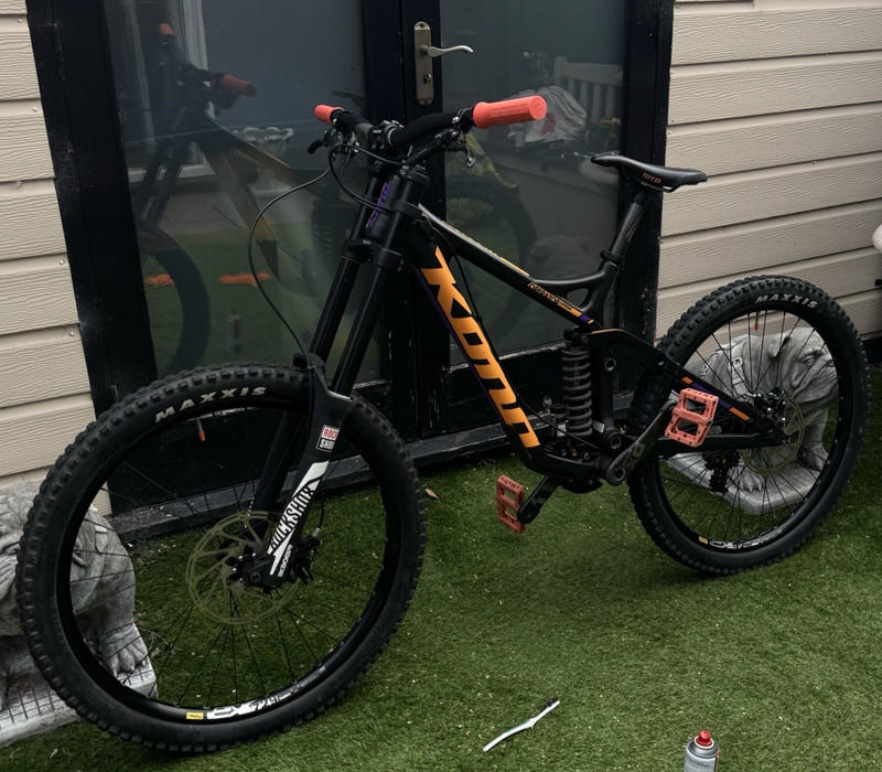 Kona Operator Downhill Bike S 26in Full Suspension Hydraulic Disc Black/Orange