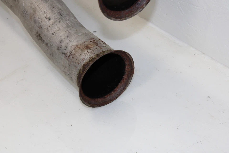 Cadillac XLR 2004-2006 4,6 L tubo central de escape OEM NI9 Foto 3 de 4