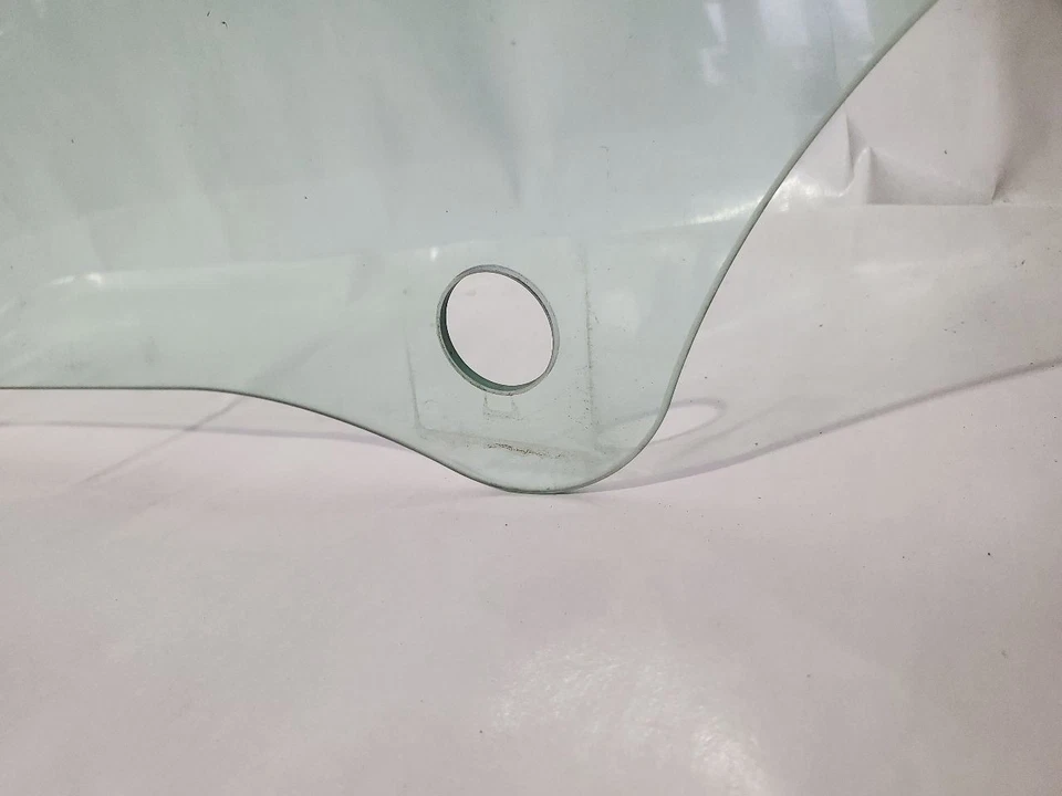 2008 2015 Smart Fortwo Pure OEM Front Left Door Glass - Image 4 of 4