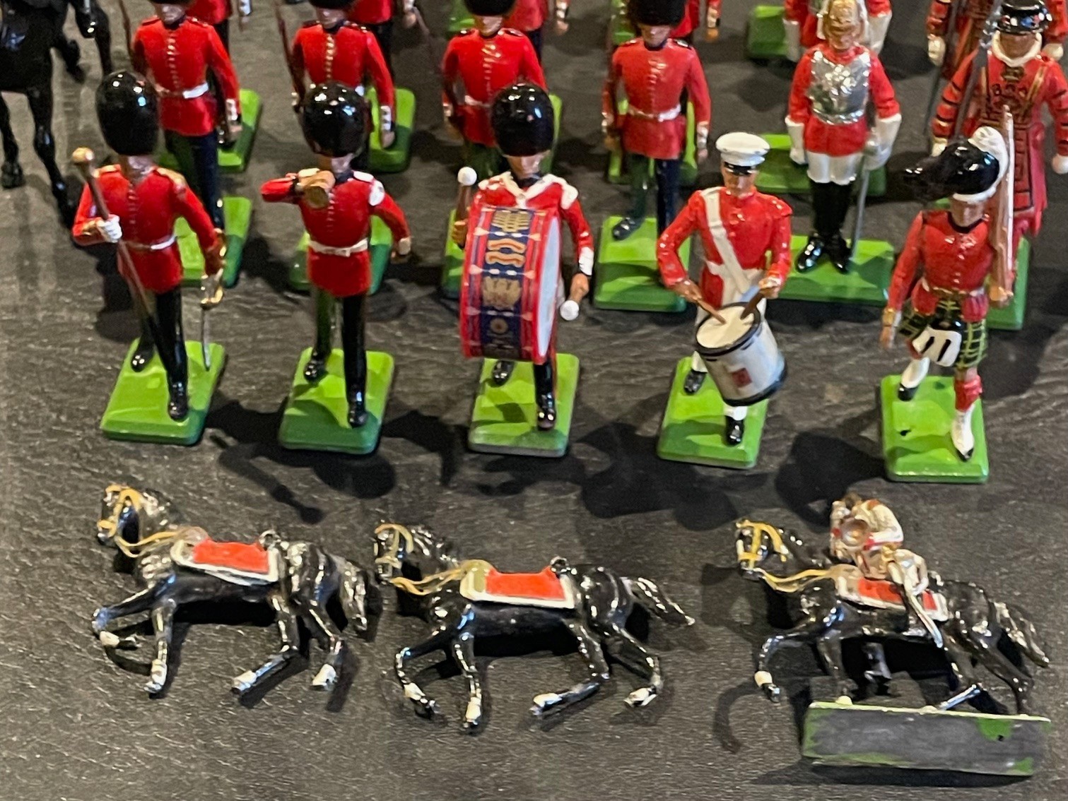 27 Vtg Lead W. Britains Toy Soldiers 1965, 1986, 1987