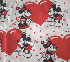 Disney minnie mouse hearts fun fabric 11 x 9 inch new