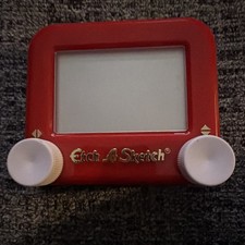 Mini Etch A Sketch Classic Red Drawing Toy 2016 33701/33704 Ages 3-7 Years