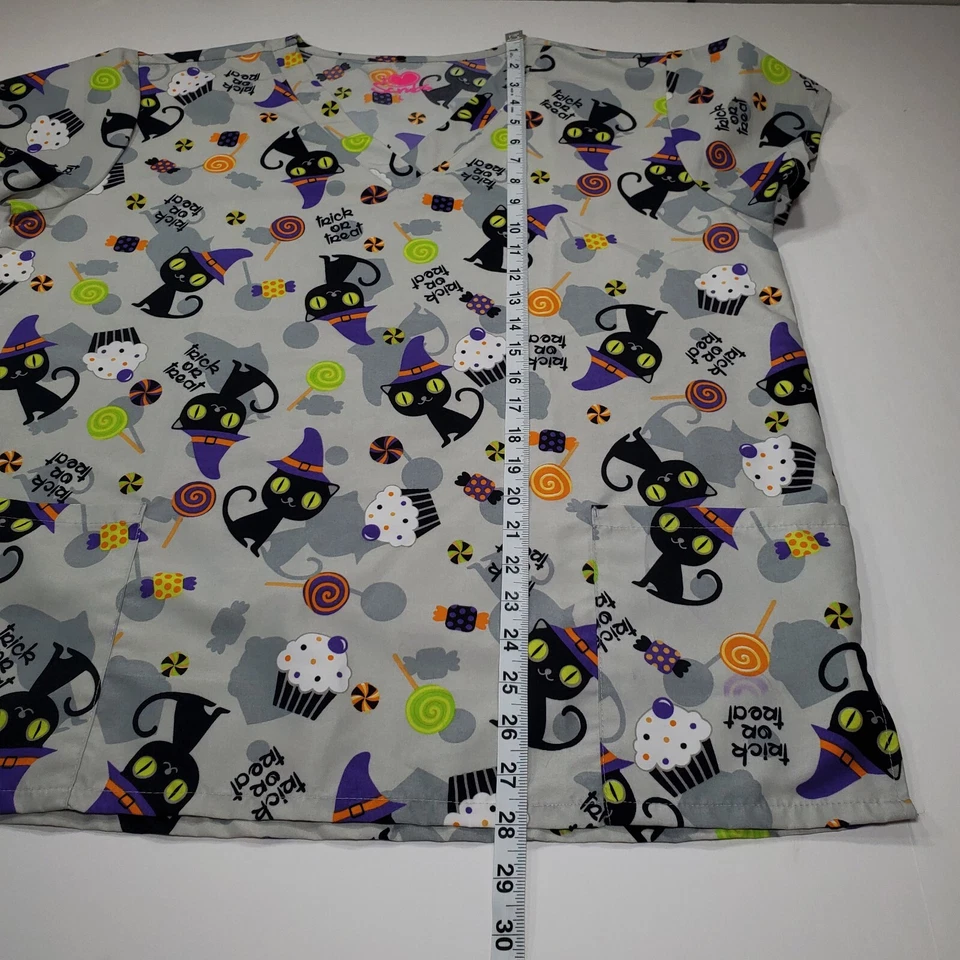 SCRUB TOP SIZE S HALLOWEEN CAT TRICK OR TREAT NURSE VET CNA - Image 4 of 4