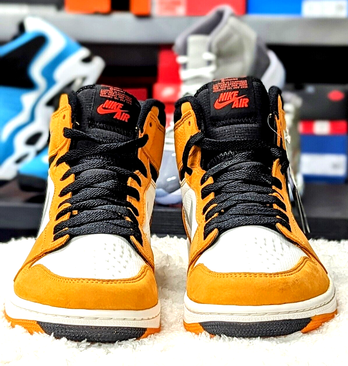 Nike Air Jordan 1 Retro High Element GORE-TEX Light Curry Nike Air Jordan 1 Retro High Element GORE-TEX Light Curry