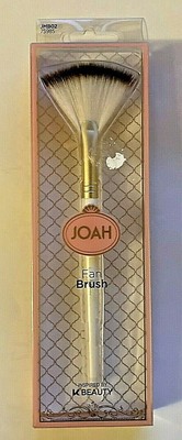 Joah Fan Brush Inspired By K Beauty