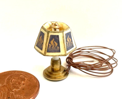 DOLLHOUSE MINIATURE SMALLER SCALE  WIRED LAMP WITH A HEXAGON SHADE