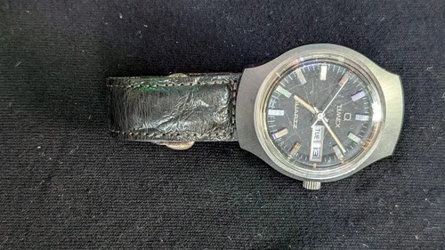 Vintage Timex Men's Quartz Watch Black Dial Day-Date TV Case (Untested)