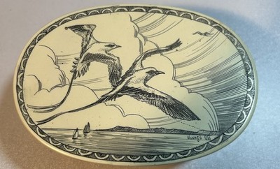 Kovago New England Lighthouse Resin Ivory Scrimshaw Etched Box 1988