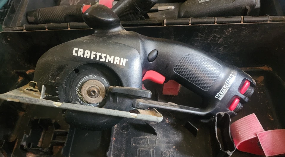 Craftsman powered by Versa-Pak tool set In carrying case - Image 4 of 4