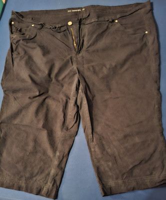 THE CAPRI Damen Bermuda Shorts Five-Pocket schwarz Knopf Reißverschluss Gr. 56