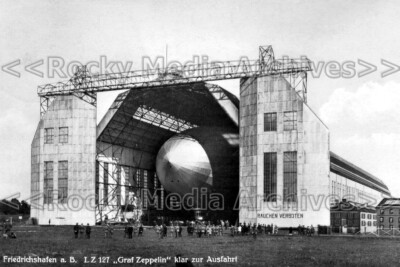 Evv-87 L Z 127 Graf Zeppelin, Klar Zur Ausfahrt Germany. Foto