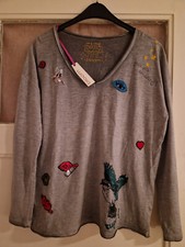 BLOOM Heldmann T-Shirt Langarm hellgrau ausgefallene Applikationen Pailletten L