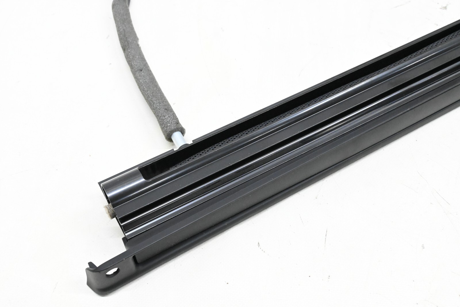⭐ 14-21 Maserati Quattroporte Rear Right Door Sun Privcy Shade Blind Curtain Oem