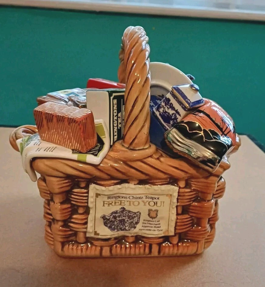 Ringtons Limited Edition Monty Basket Teapot by Paul Cardew  - Image 3 of 4