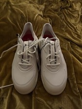 Women  s Adidas And Stella McCartney Collab Size 8