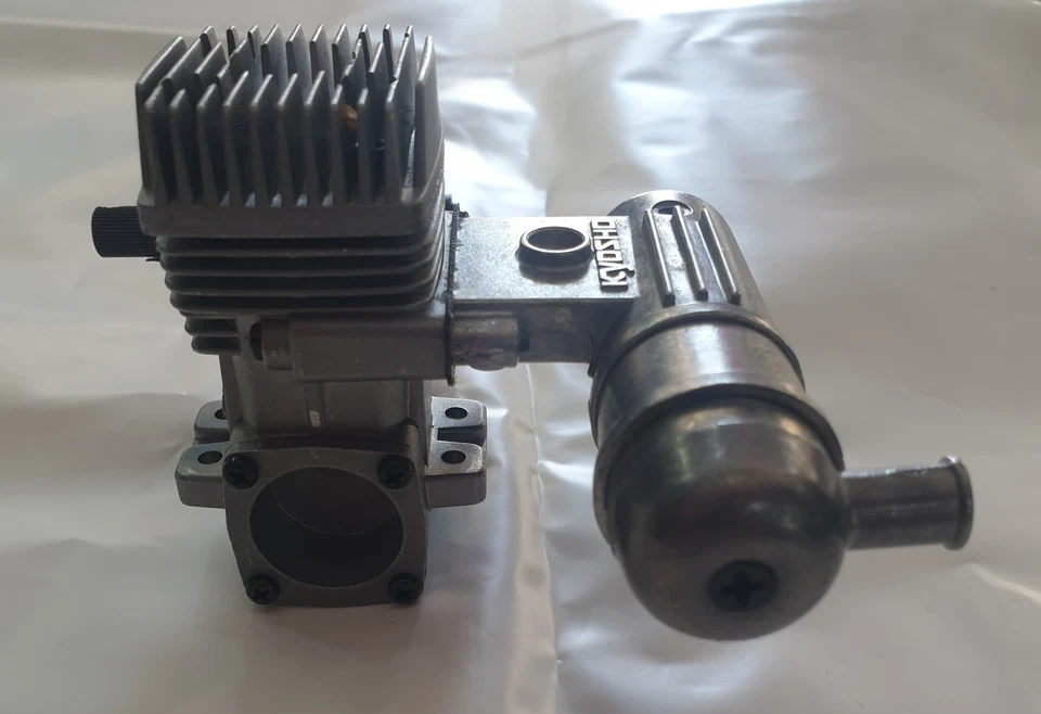 Kyosho GT-15 S-CR Motor Model Airplane Engine Motore Modellismo Aeroplano - Immagine 3 di 3