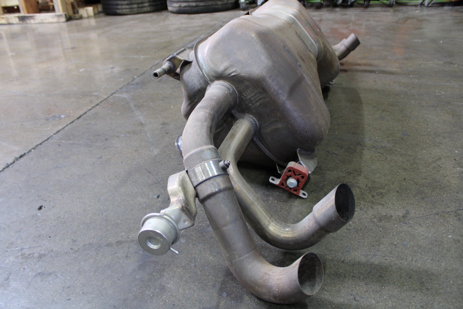 2019 Lamborghini Huracan, Muffler, Used, P/N 4T0251051D