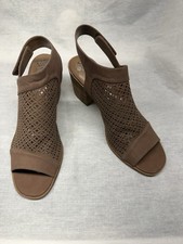 Vince Camuto Kanito Women’s NWOB Brown Leather Slingback Heeled Sandals Size 12M