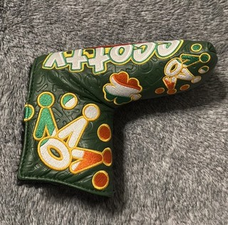 Scotty Cameron 2025 Día de San Patricio Corona Tricolor Putter Cubierta